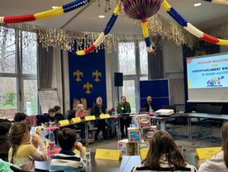 Erstes Kinderparlament in Kastel nimmt Arbeit auf: 16 Schülerinnen und Schüler vertreten Kinderinteressen