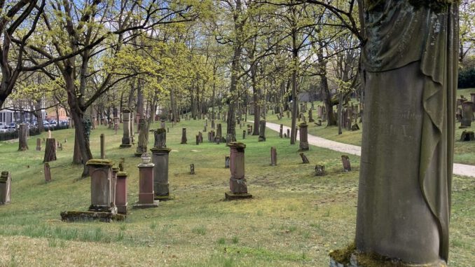 Mainz: Rundgänge auf dem Alten Jüdischen Friedhof am UNESCO Welterbetag