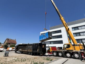 Regionaler Energieversorger liefert gebrauchtes Blockheizkraftwerk an Ukraine