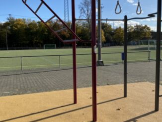 Sportplatz Amöneburg: Calisthenics Anlage und neuer Basketballkorb öffnen für die Öffentlichkeit